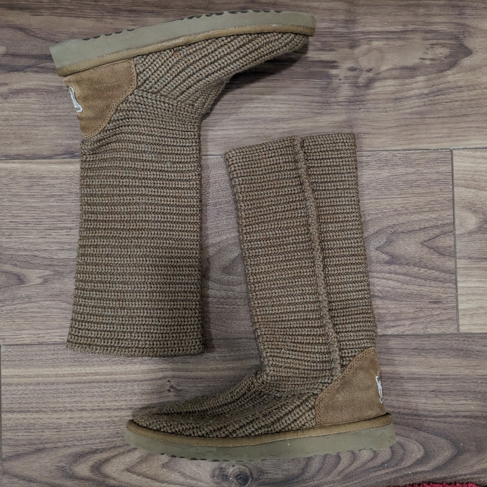 Ugg classic crochet tall chestnut knit boots - Picture 2 of 8